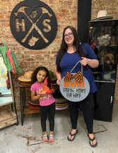 09/11/25 Spook & Spruce: Fall Signs 6:00 PM
