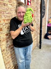 11/06/25 Knit & Mischief: Grinchy Tree Night 6:00 PM